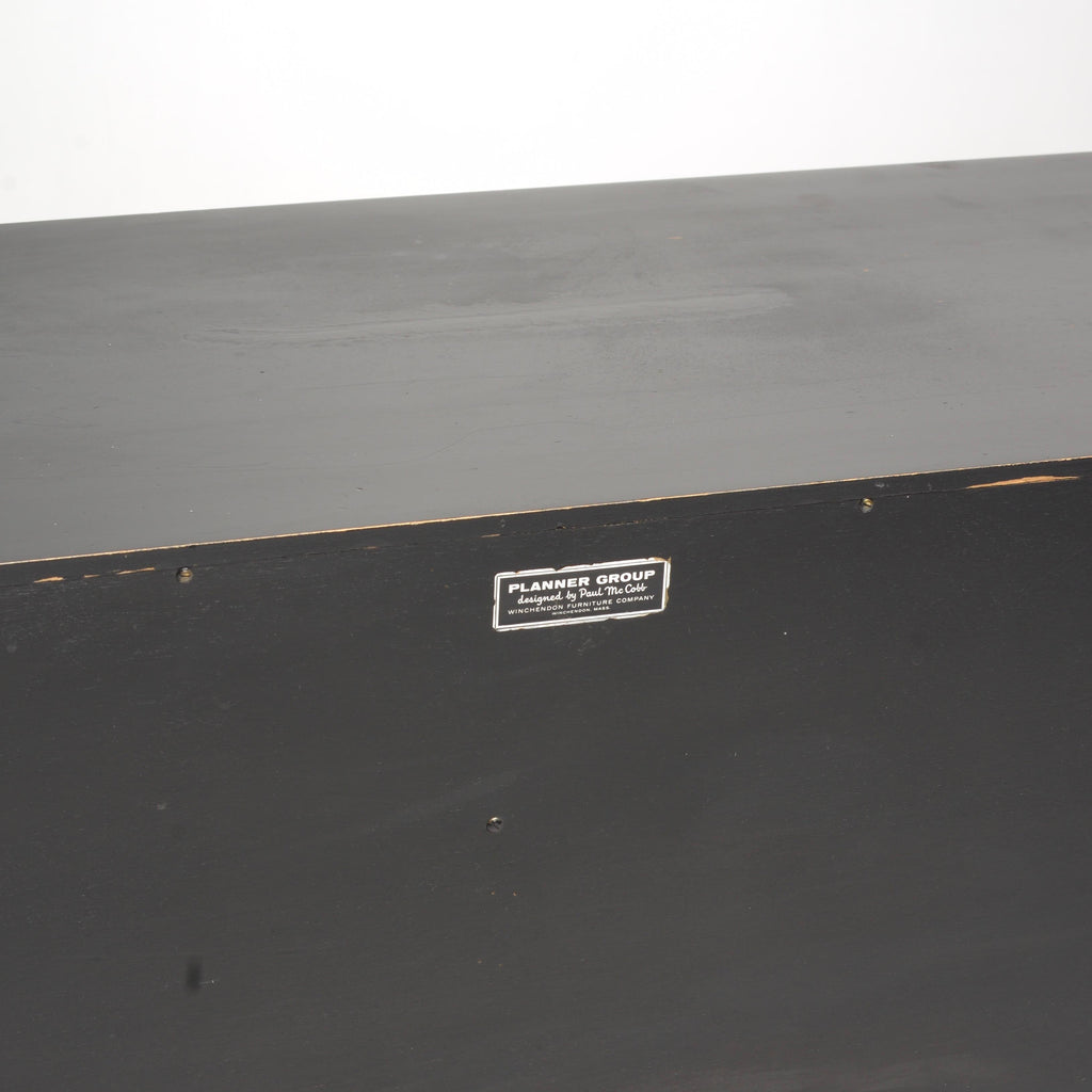 Paul McCobb Planner Group black lacquer credenza detail 18