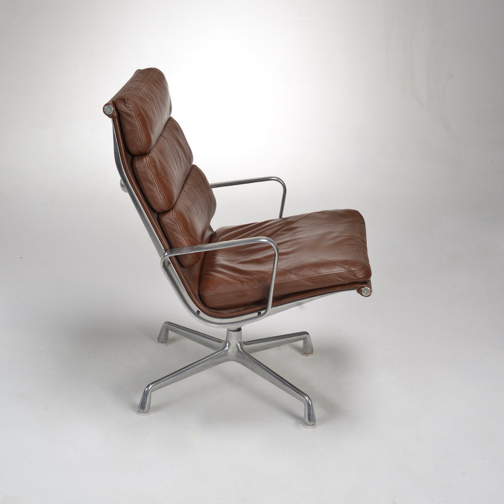 Herman Miller Eames Soft Pad Executive Lounge Chair
