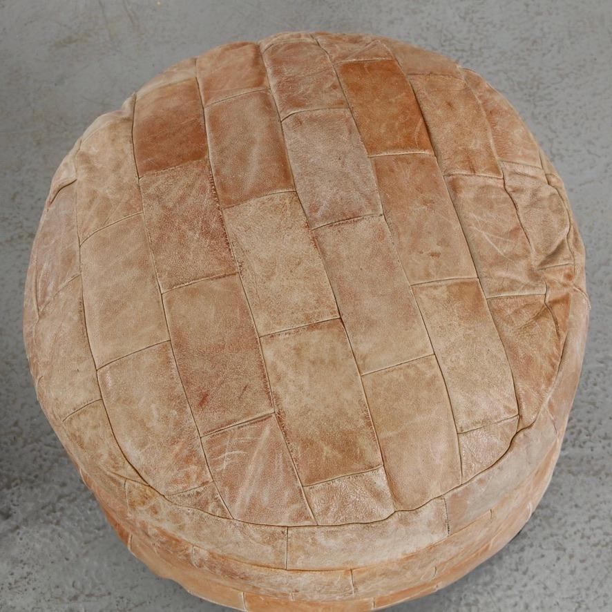 De Sede leather patchwork ottoman, 1960s - view 5