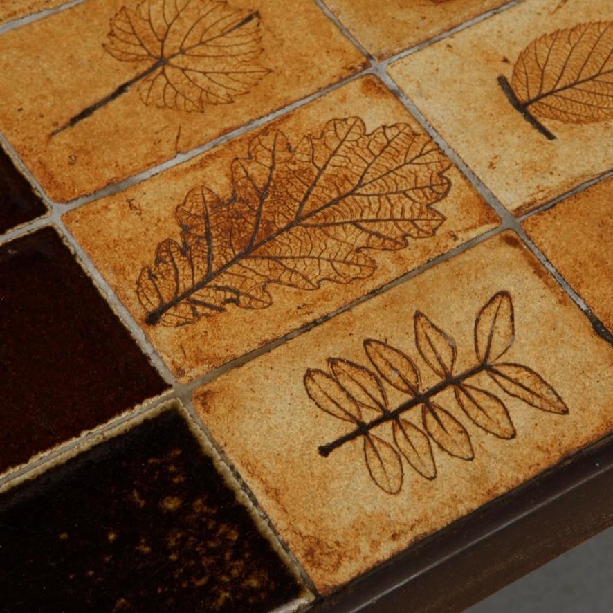 Signed Roger Capron Garrigue coffee table with peripheral botanical tile border, circa 1960 - view 12