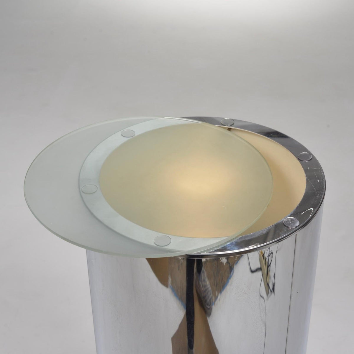 Mid-Century circular chrome table floor lamp detail 4