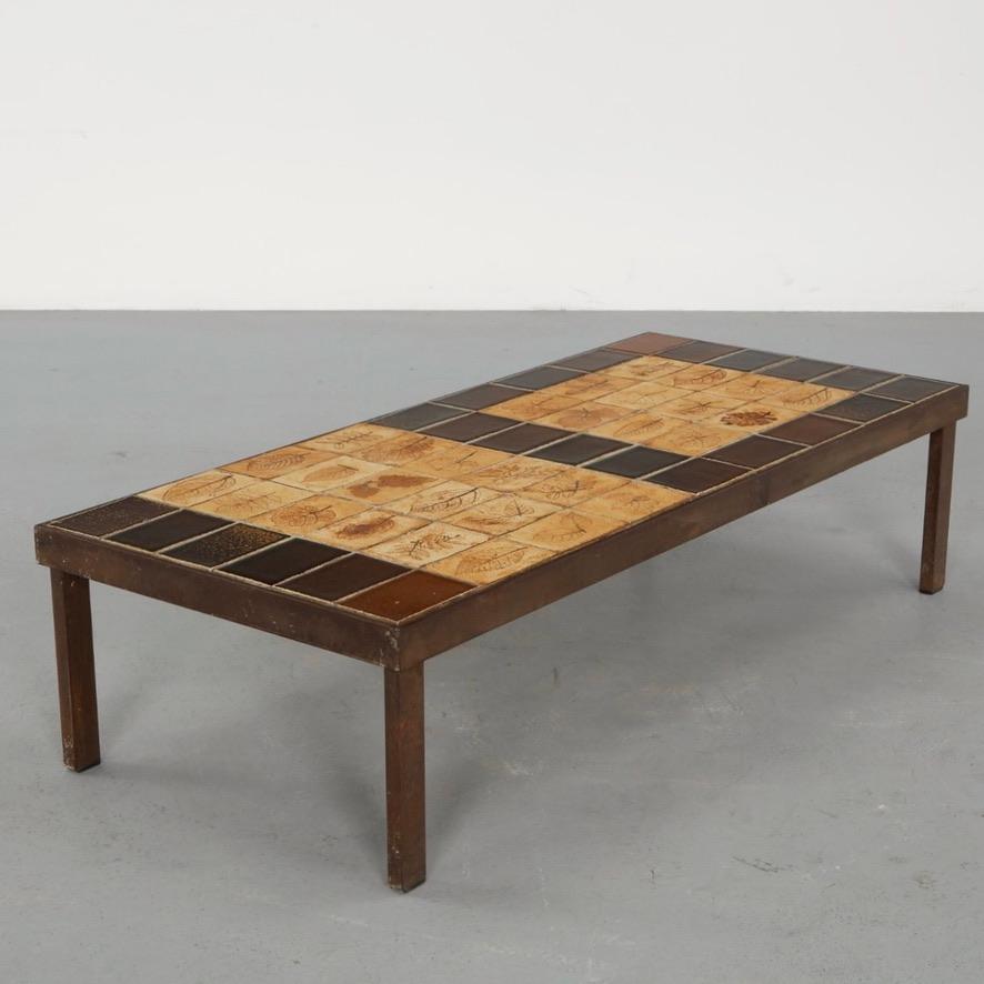 Signed Roger Capron Garrigue coffee table with peripheral botanical tile border, circa 1960 - view 4