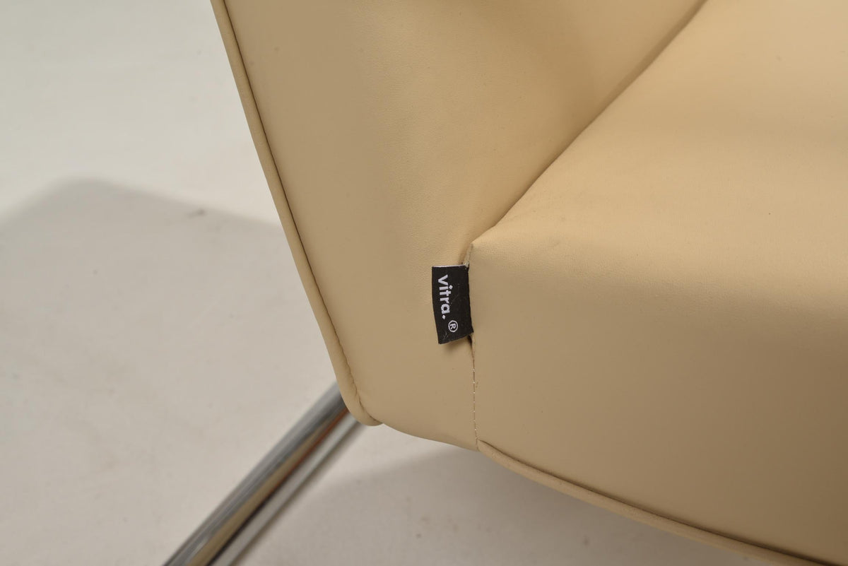 "Visa Lounge" Leather Lounge Chairs by Antonio Citterio for Vitra - detail 7