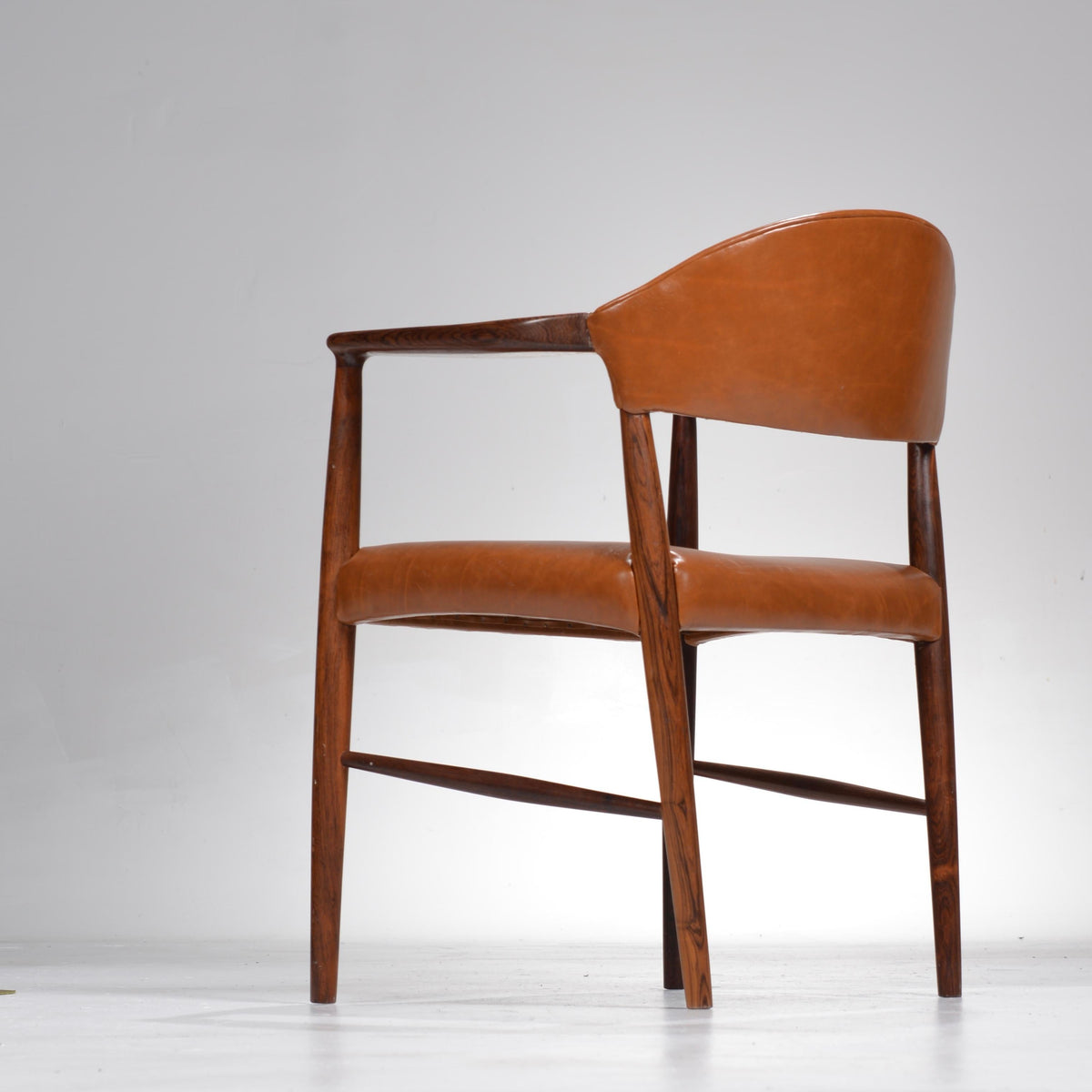 Ejner Larsen Aksel Bender Madsen rosewood leather armchair detail 8