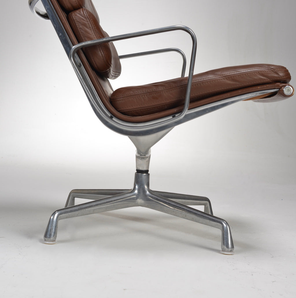 Herman Miller Eames Soft Pad Executive Lounge Chair