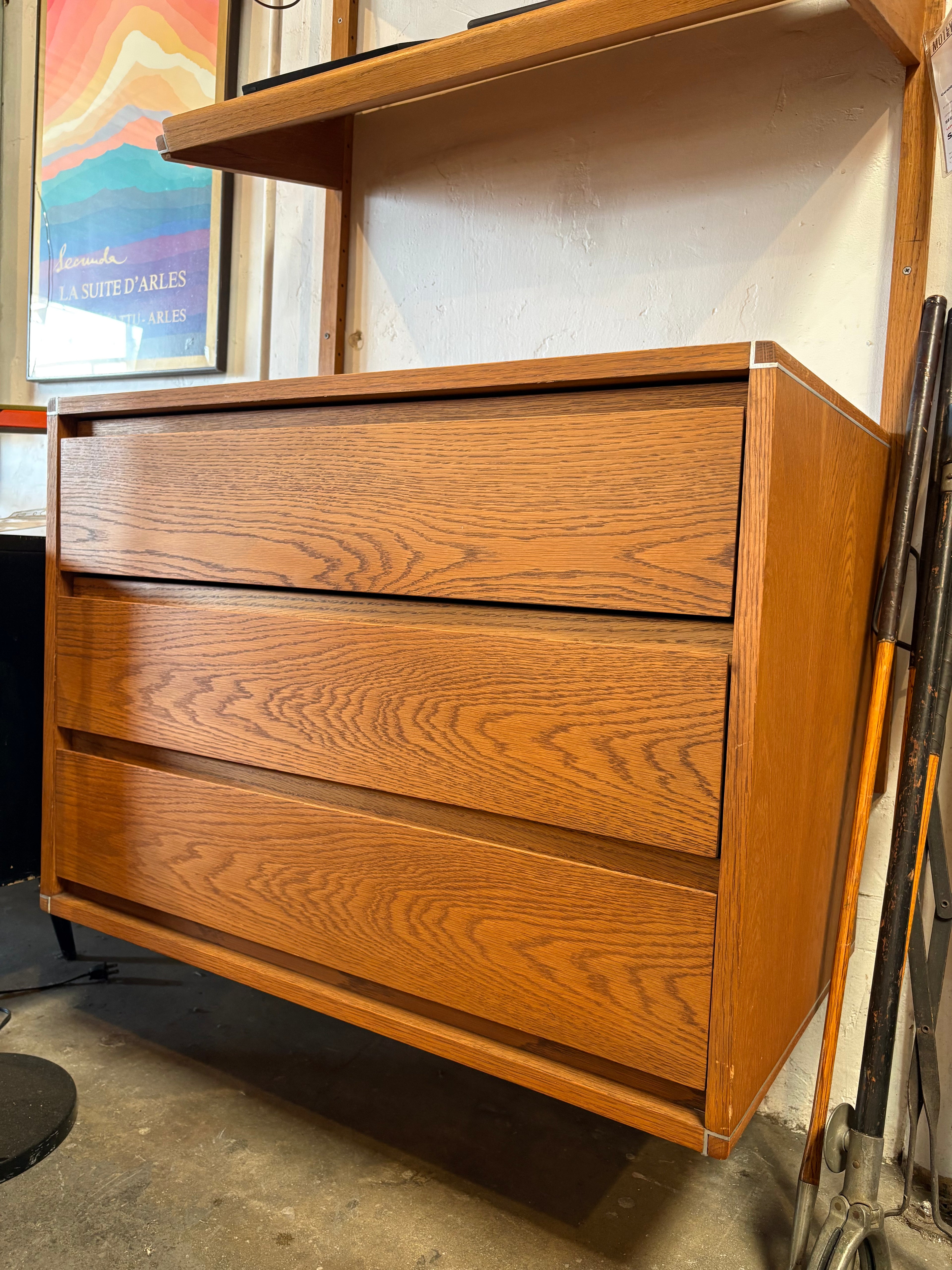 Barzilay Wall Unit - Red Oak