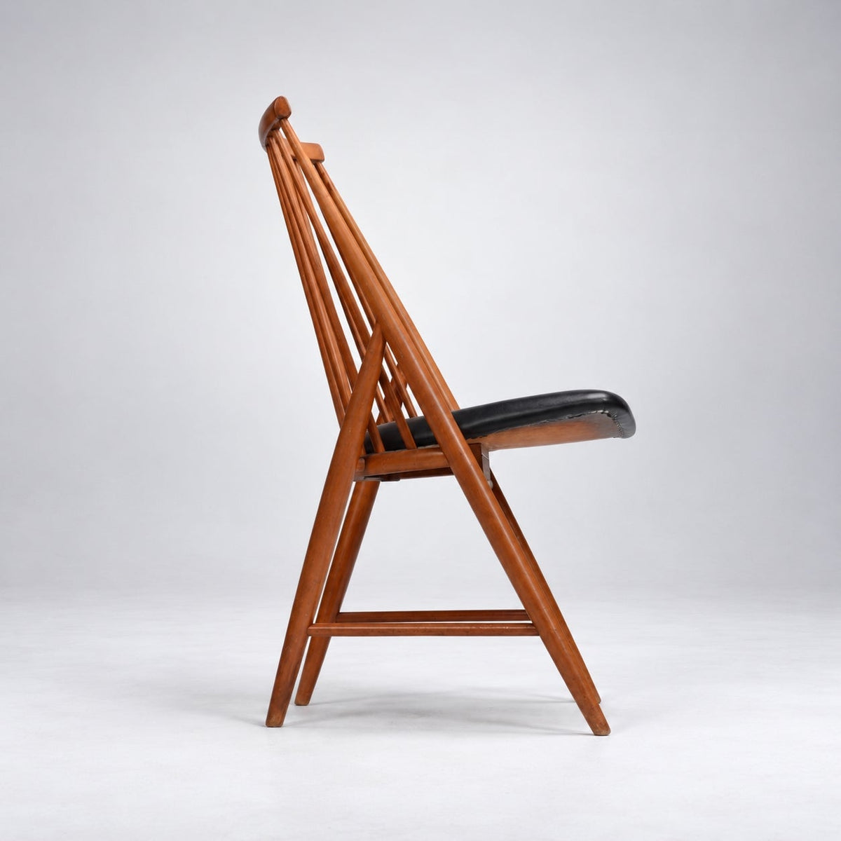 "Flamingo" Spindle Back Chair by Thea Leonard for Nässjö Stolfabrik, c. 1950's - detail 5