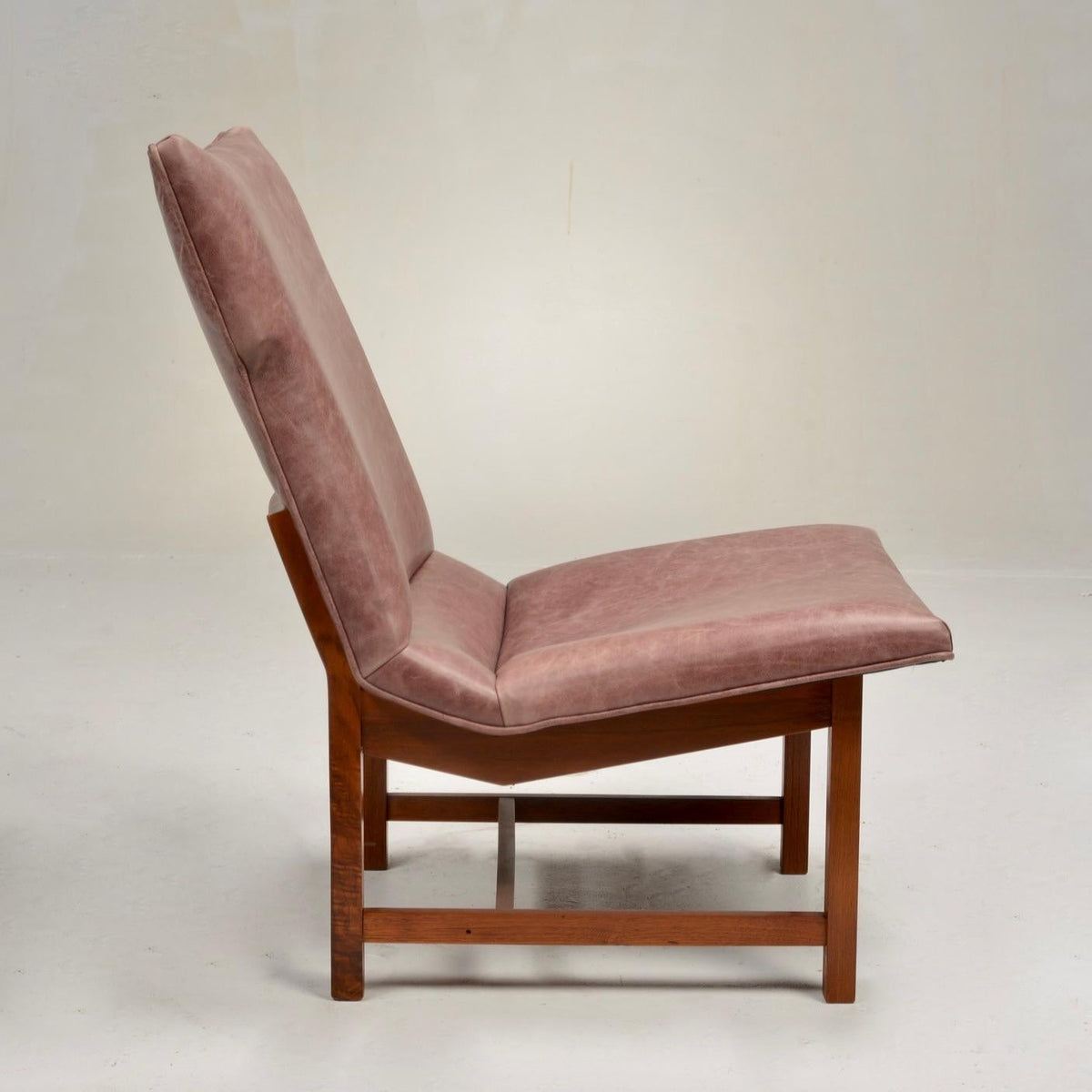 American Modernist leather and walnut lounge chair, circa 1960s - view 3