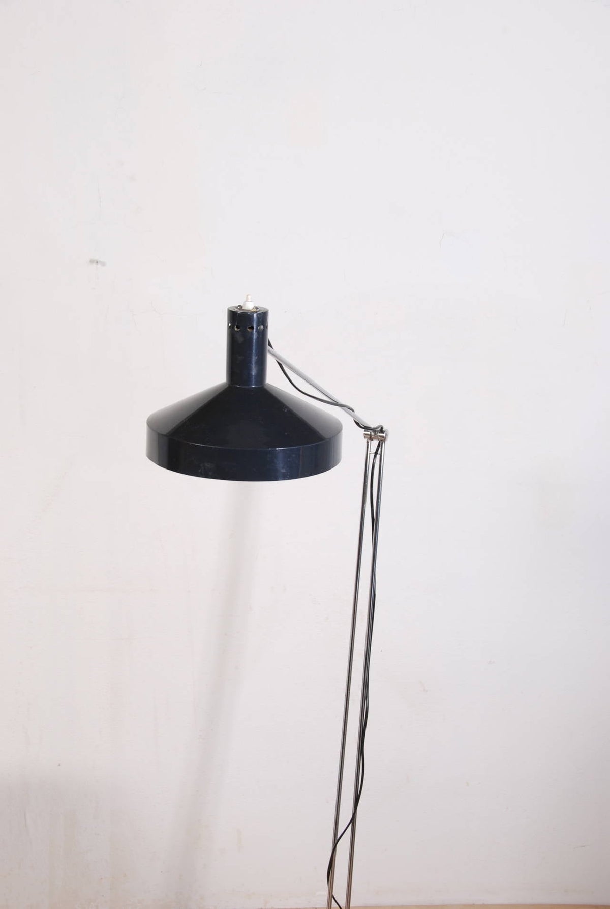 Articulated floor lamp by Rosemarie and Rico Baltensweiler, Switzerland - image 7