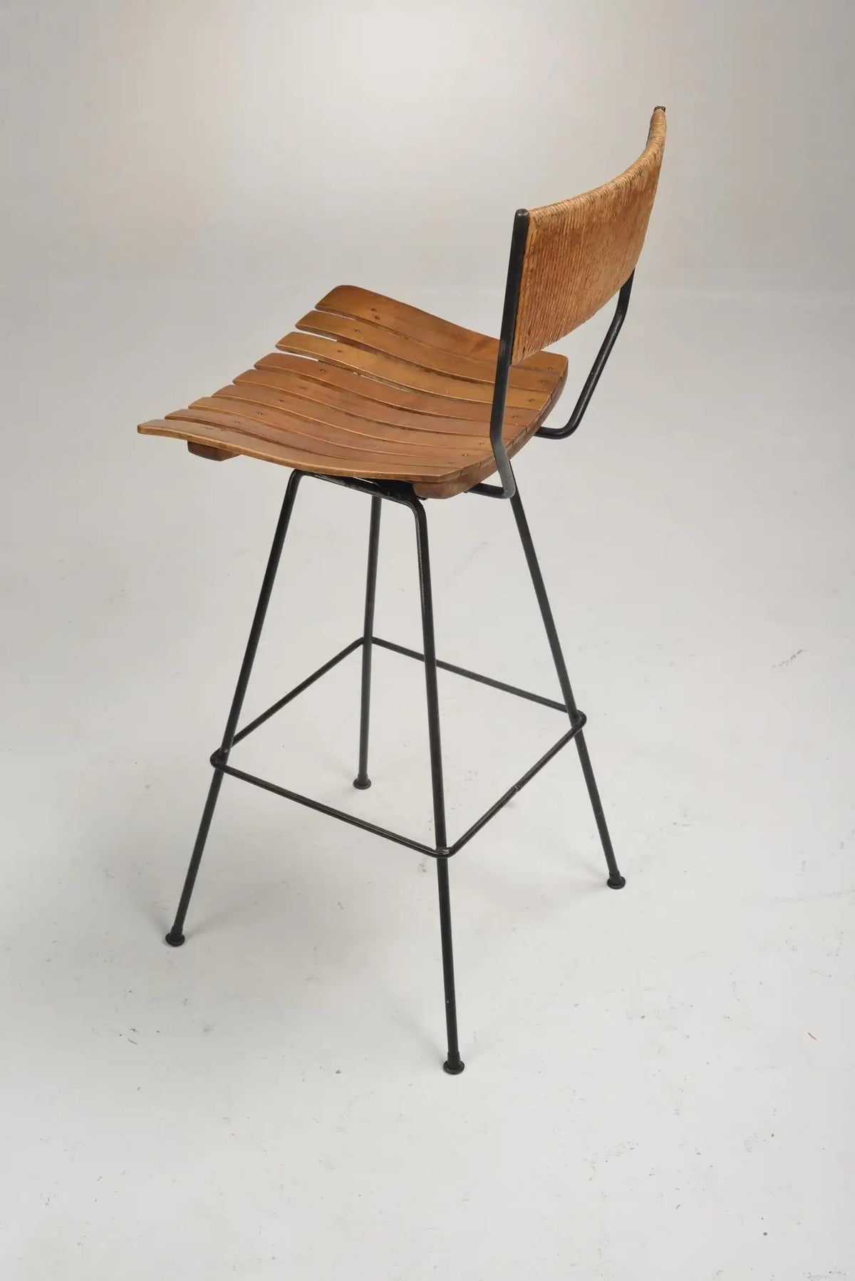 Arthur Umanoff for Raymor Iron Swivel Bar Stool