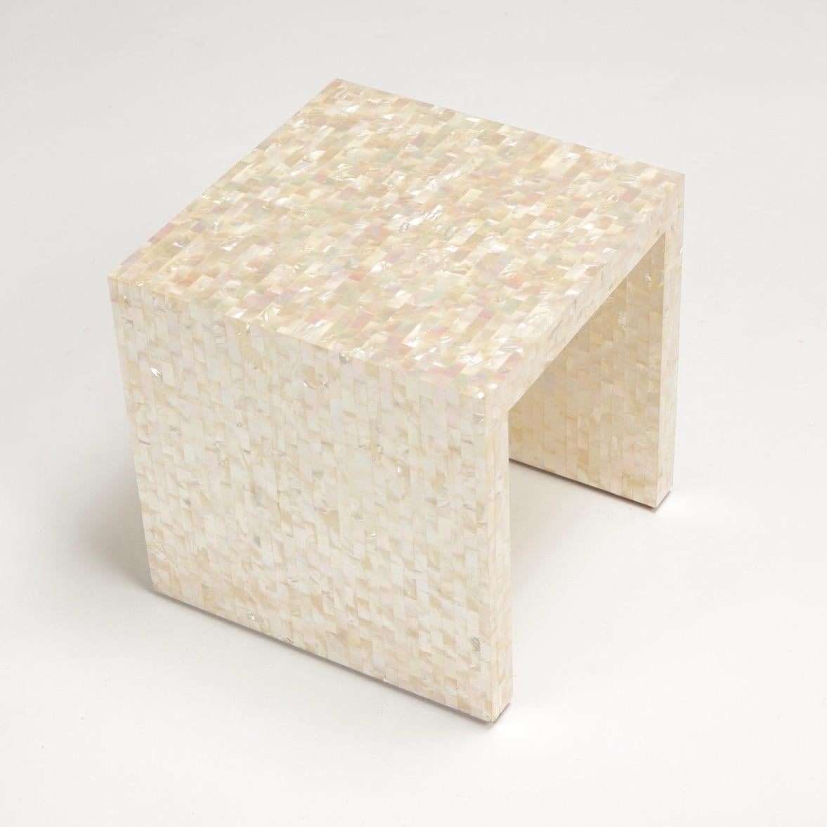 Oscar de la Renta mother of pearl side table detail 3
