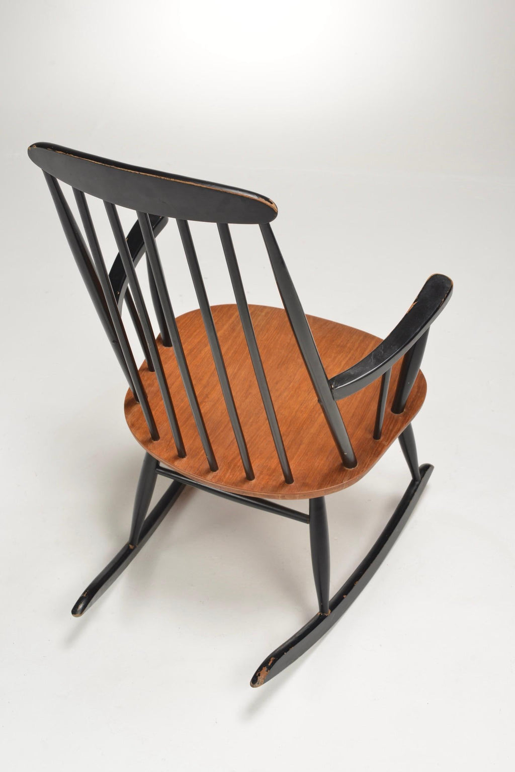 Roland Rainer tall teak rocking chair detail 4