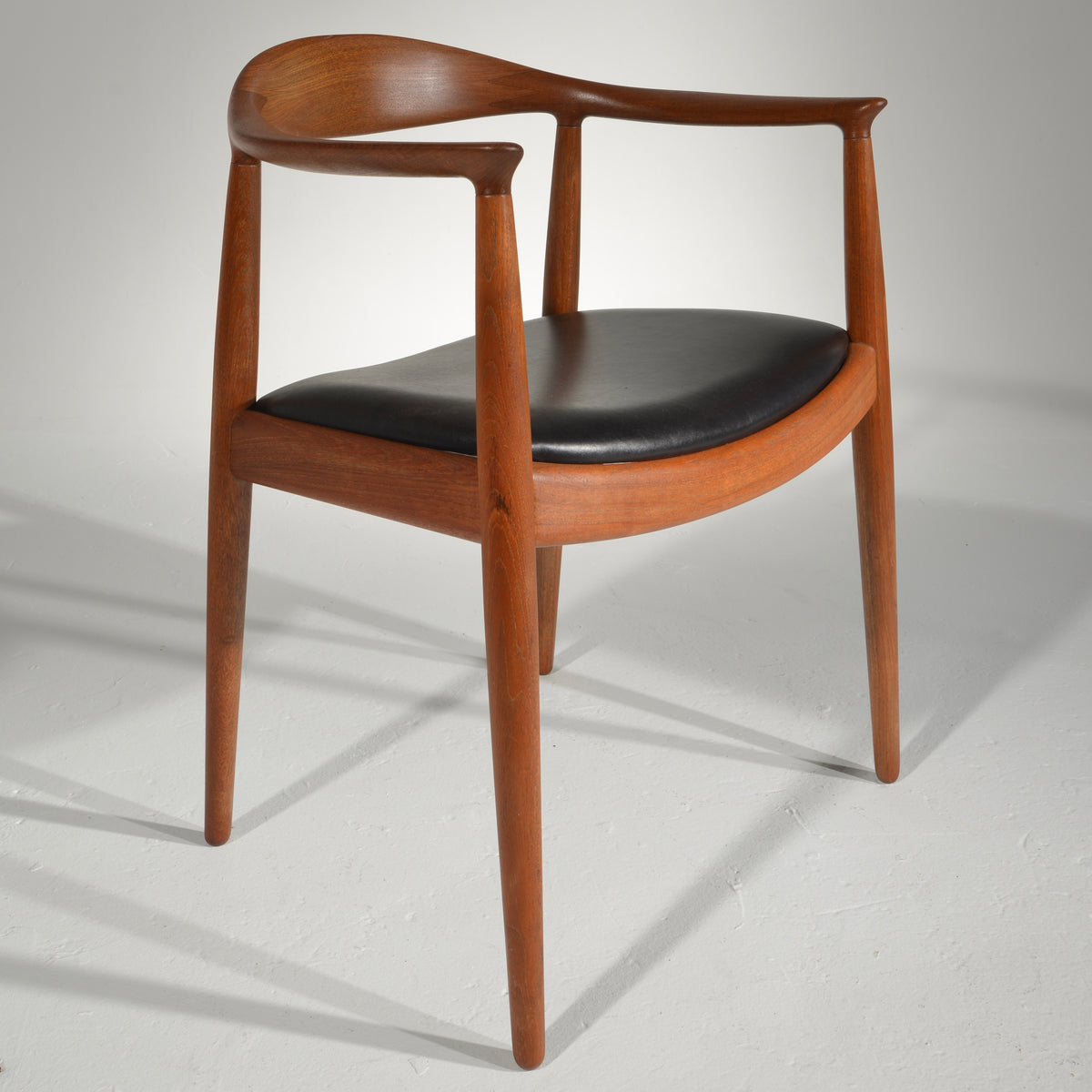 Hans Wegner Round Chair in Teak