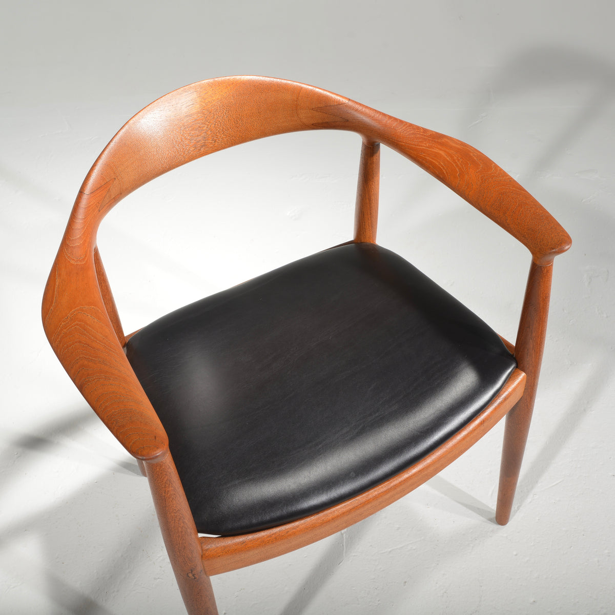 Hans Wegner Round Chair in Teak