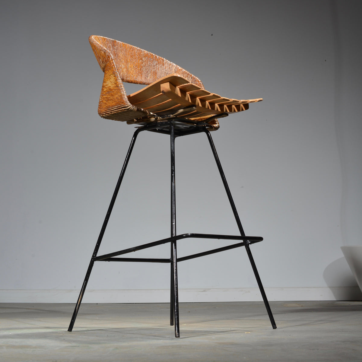 Arthur Umanoff birch jute steel swivel stool detail 3