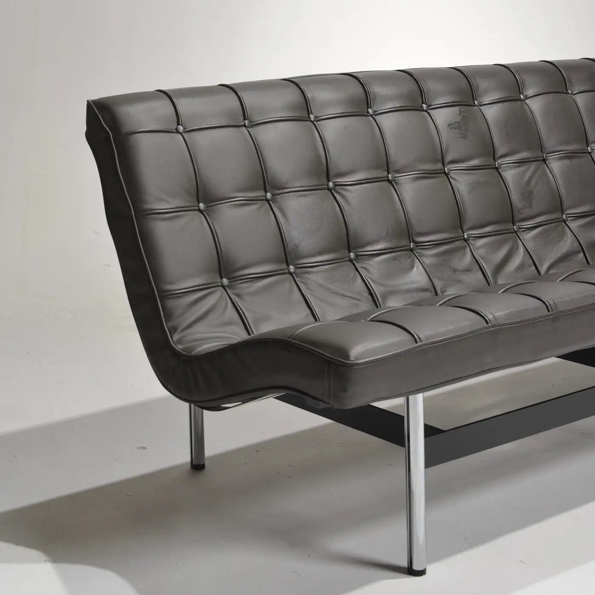 “New York” Charcoal Gray Sofa by Katavolos, Littell & Kelley