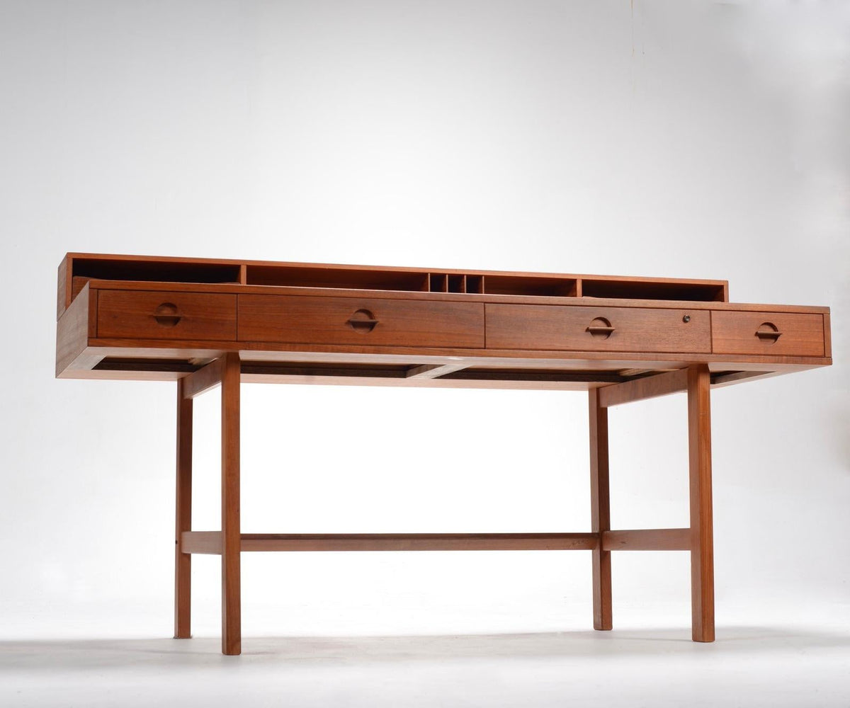 Peter Løvig Nielsen flip-top teak desk detail 3