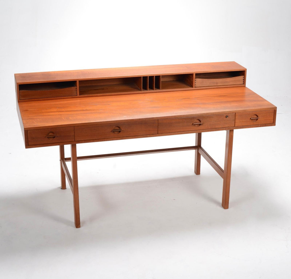 Peter Løvig Nielsen flip-top teak desk detail 4