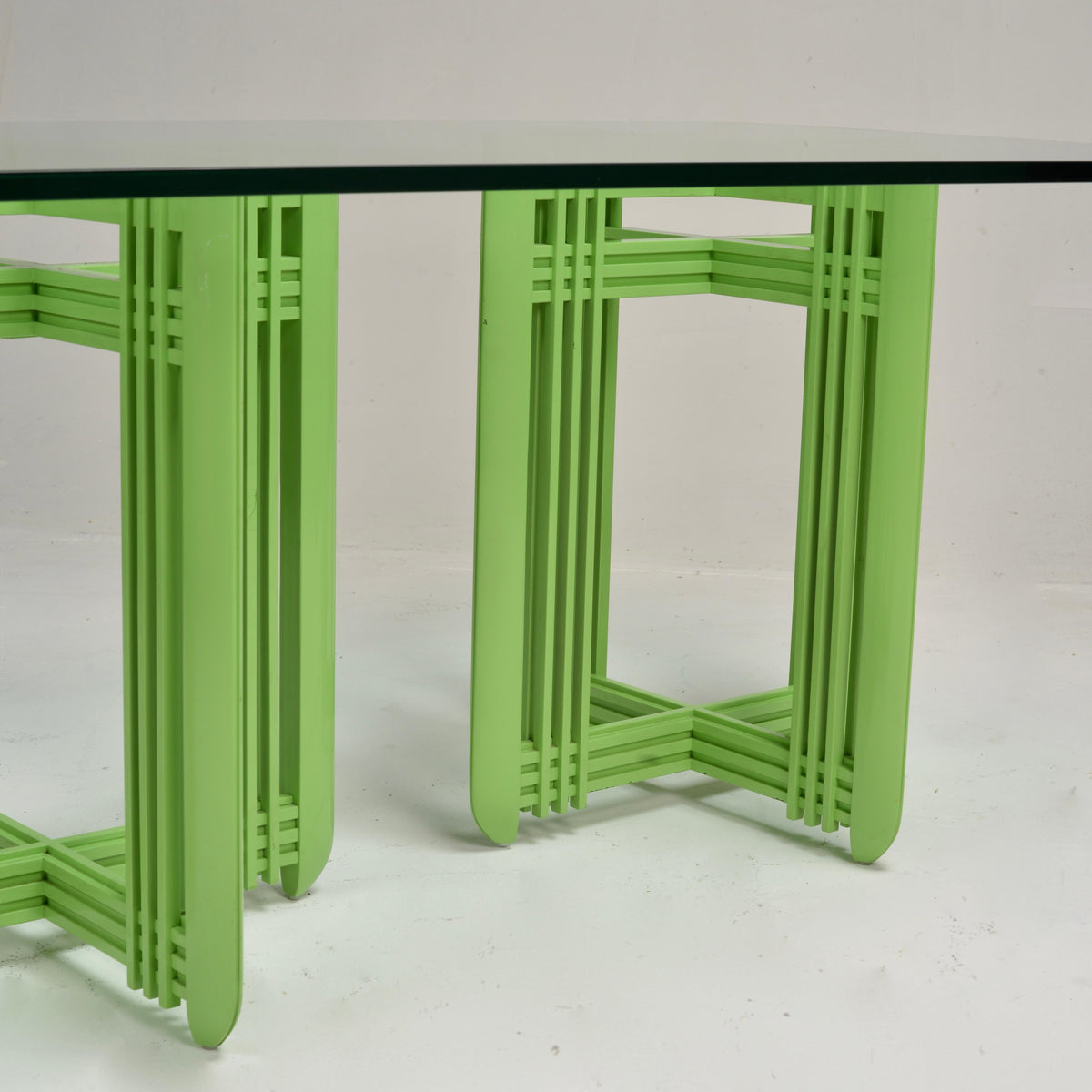 1990s Post-Modern maple and beveled glass dining table detail 7