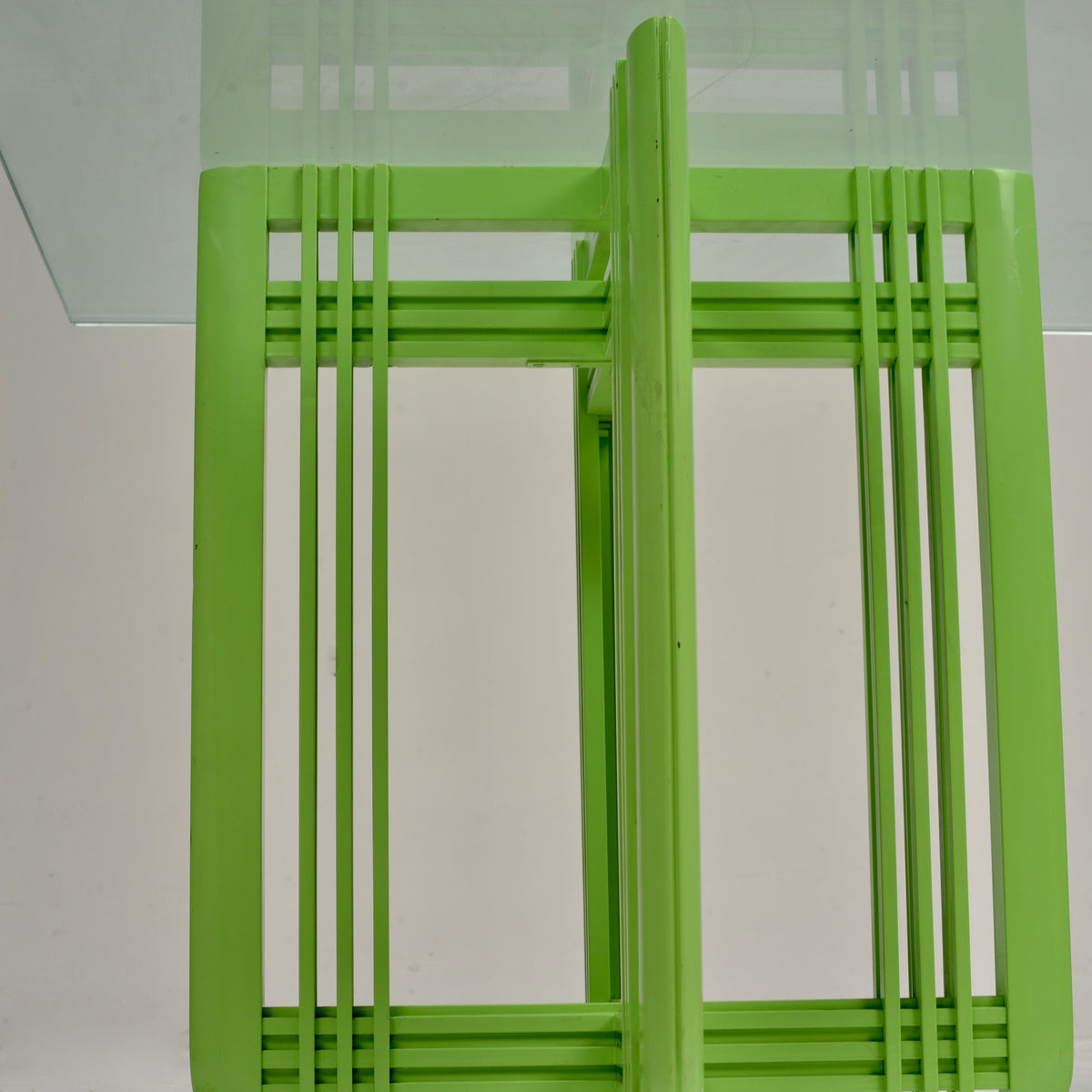 1990s Post-Modern maple and beveled glass dining table detail 15
