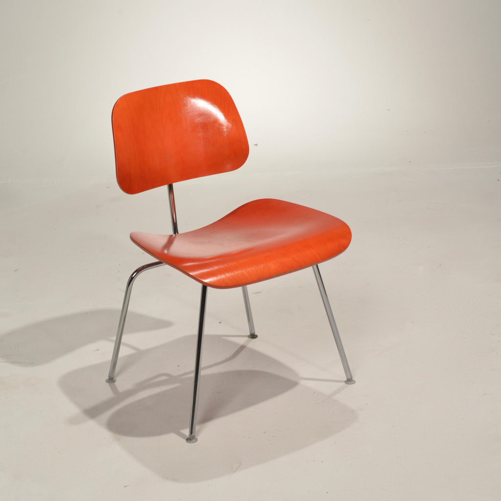 Charles and Ray Eames DCM molded plywood chair for Herman Miller, 1970 - view 5