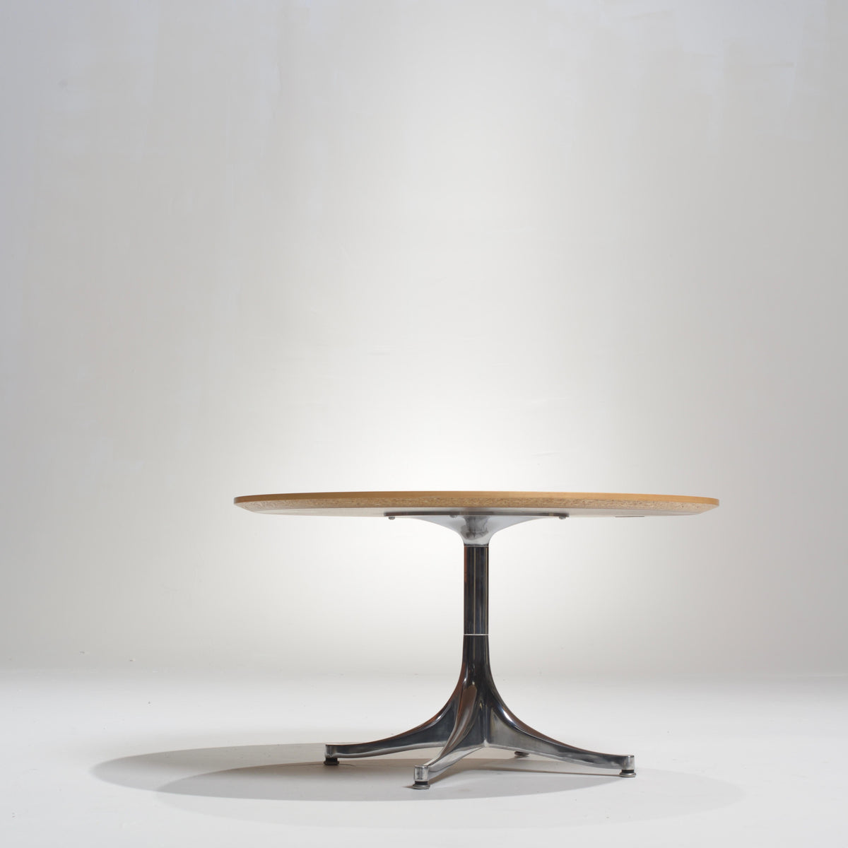 George Nelson Herman Miller white pedestal coffee table detail 3