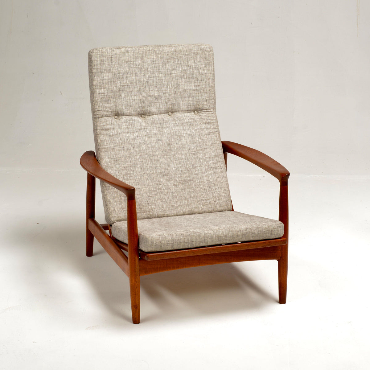 Folke Ohlsson Stanford teak armchair for DUX detail 9