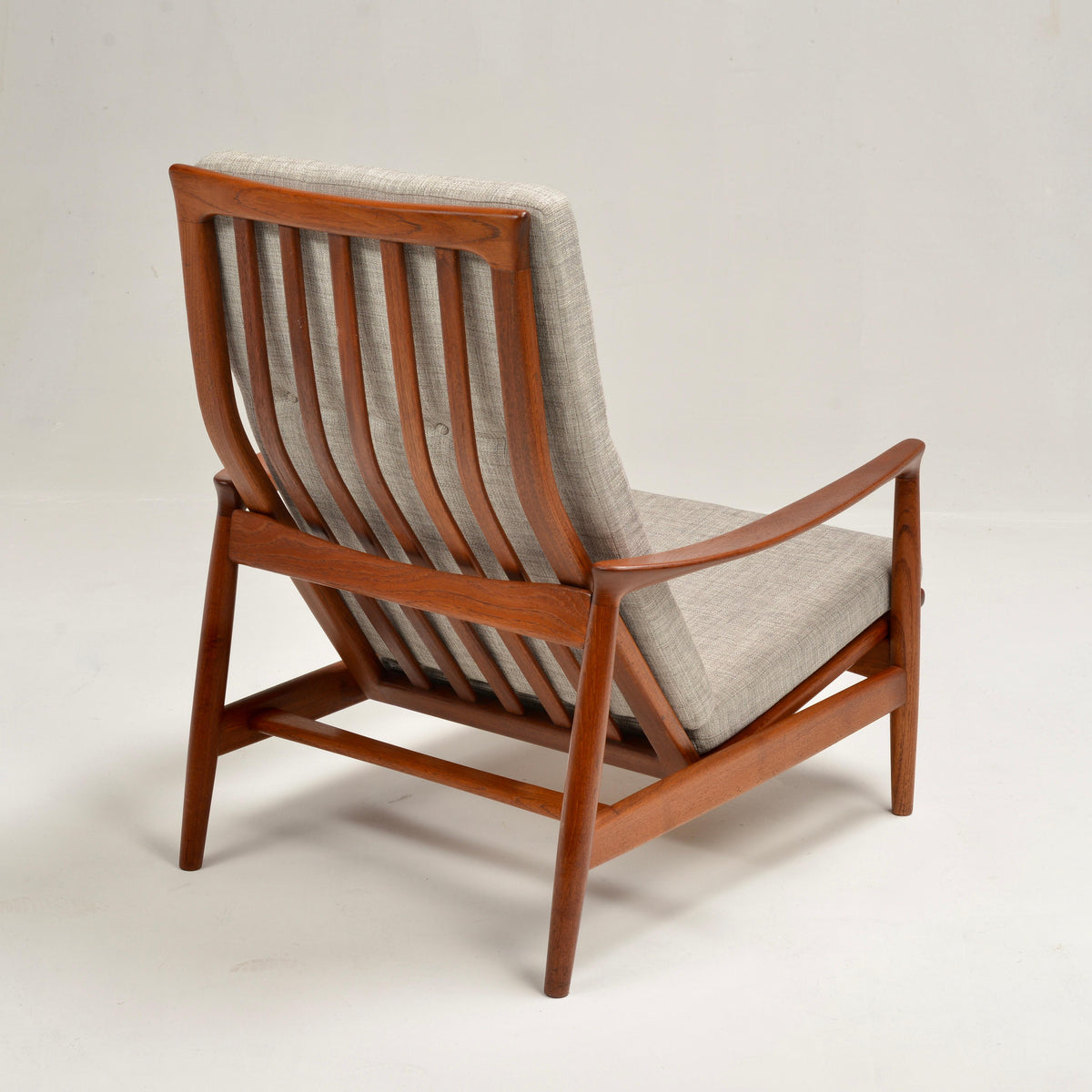 Folke Ohlsson Stanford teak armchair for DUX detail 6