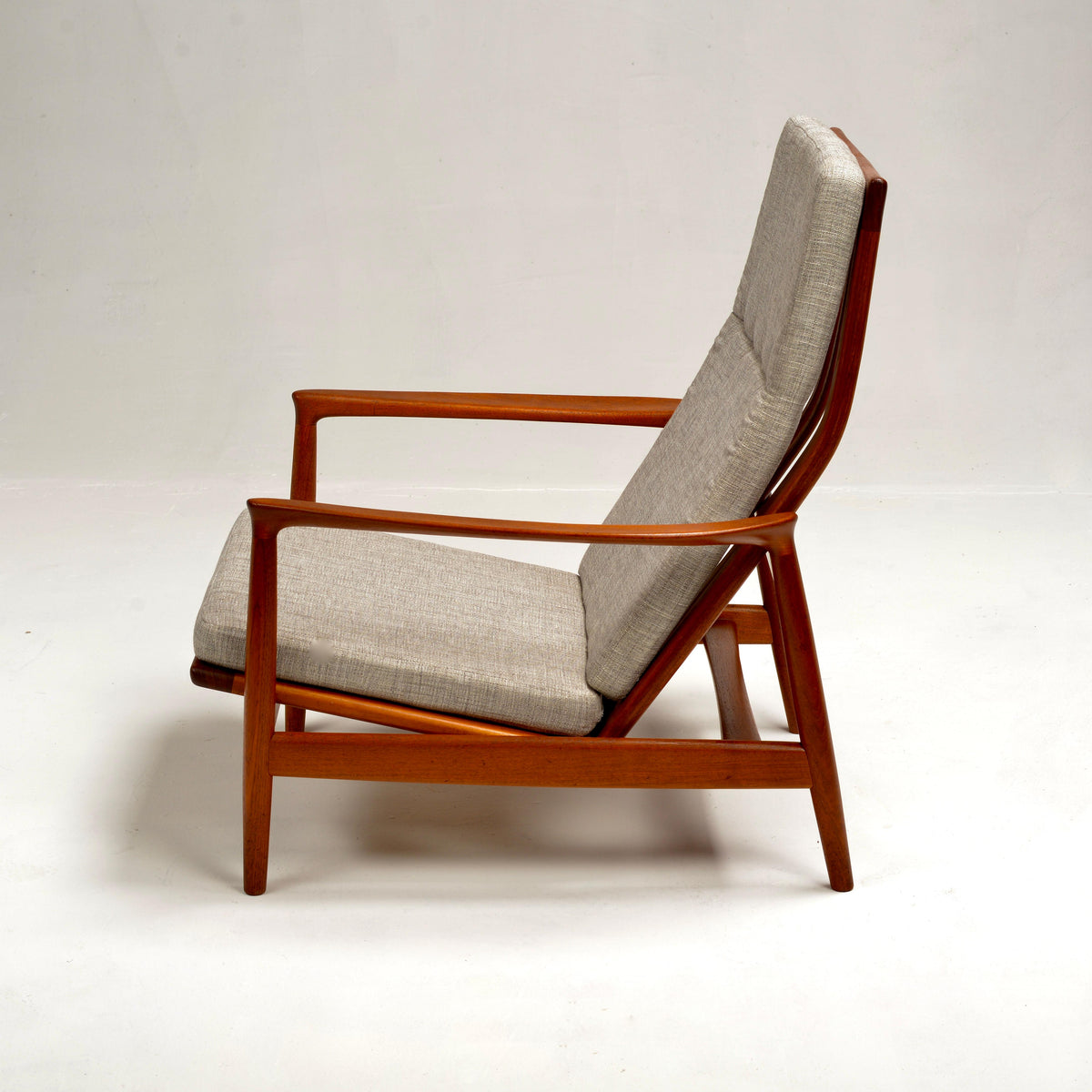 Folke Ohlsson Stanford teak armchair for DUX detail 4