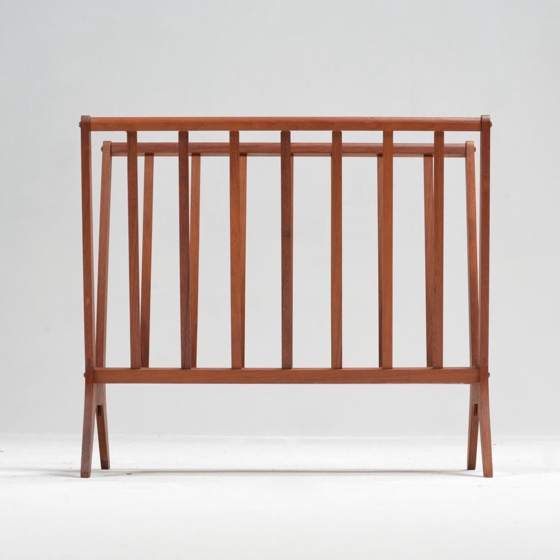 Danish Modern teak magazine rack circa 1960 - image 3
