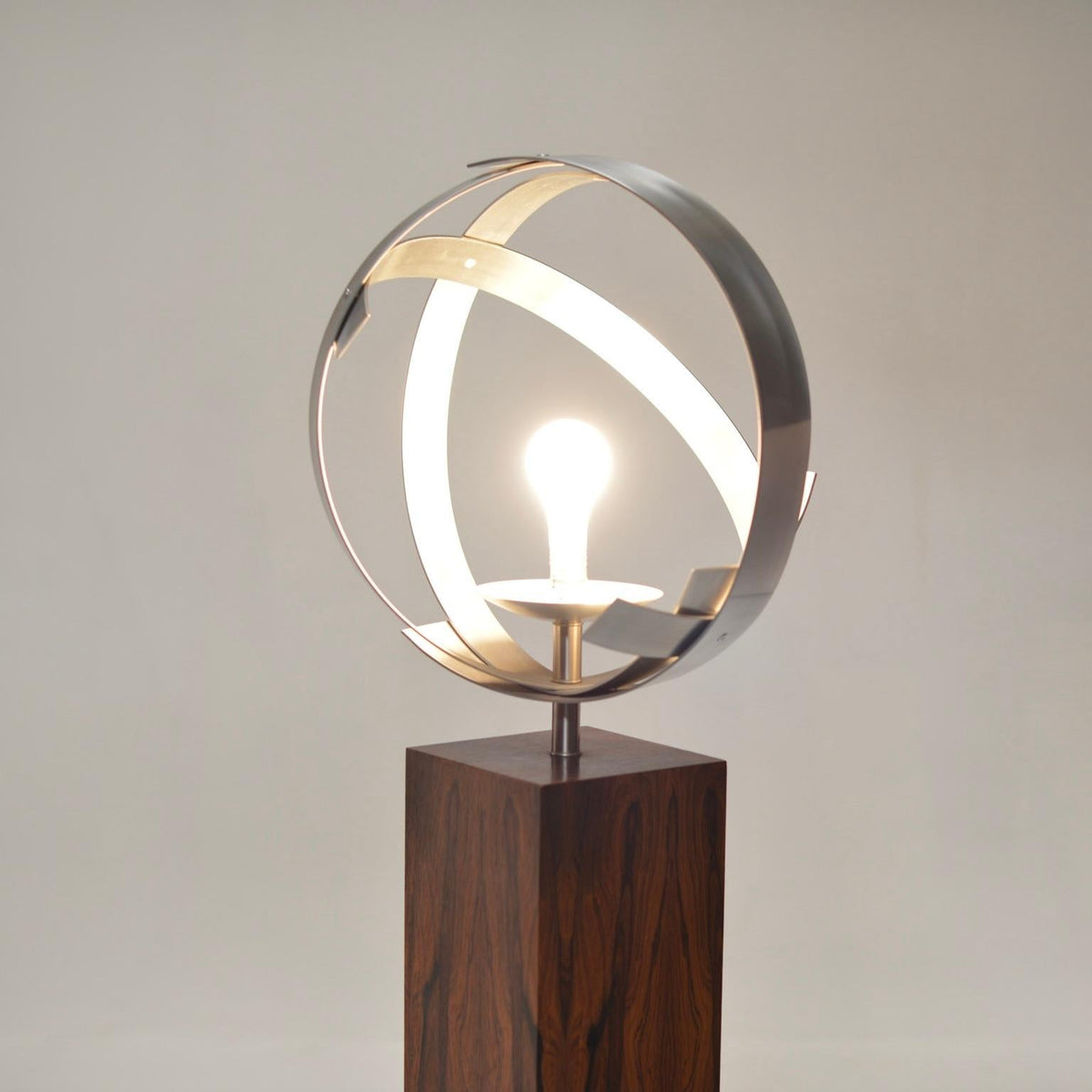 Laurel rosewood and aluminum floor lamp detail 4