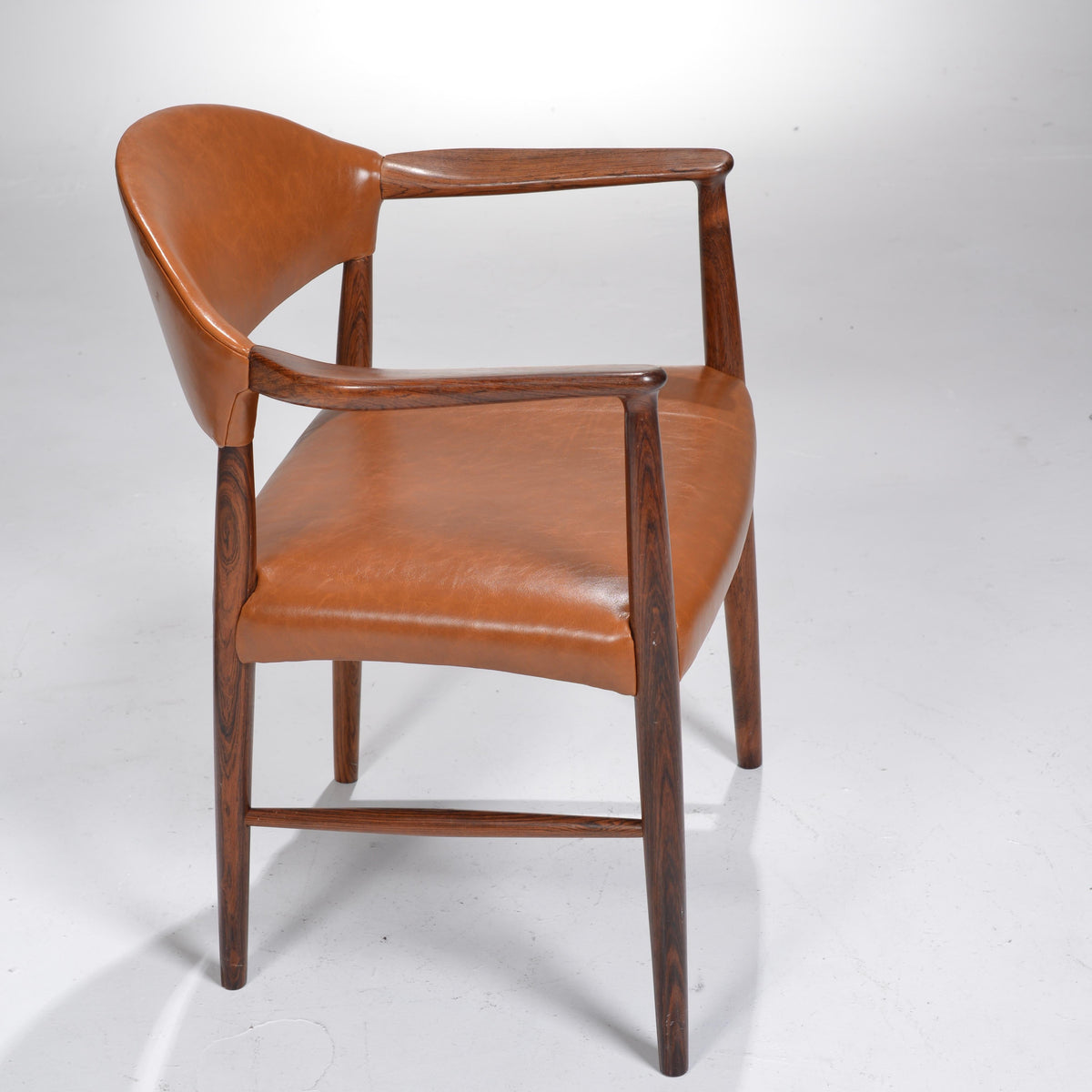 Ejner Larsen Aksel Bender Madsen rosewood leather armchair detail 6