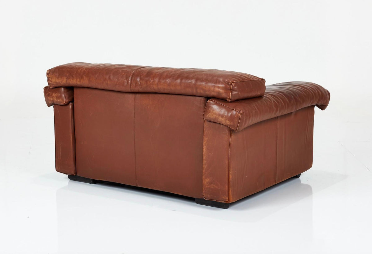Afra and Tobia Scarpa Erasmo brown leather lounge chair detail 5