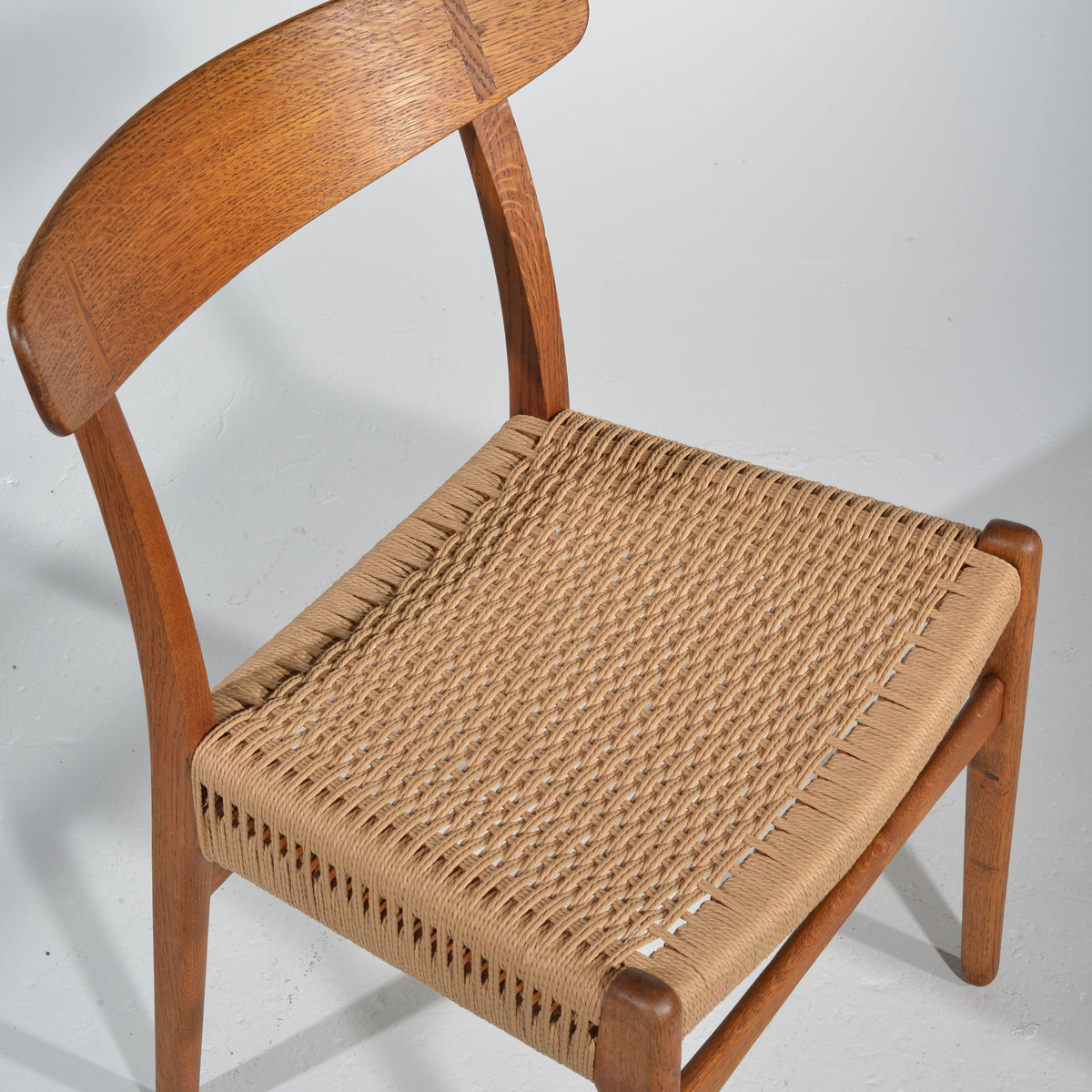 Hans Wegner CH23 oak and cord dining chair detail 8