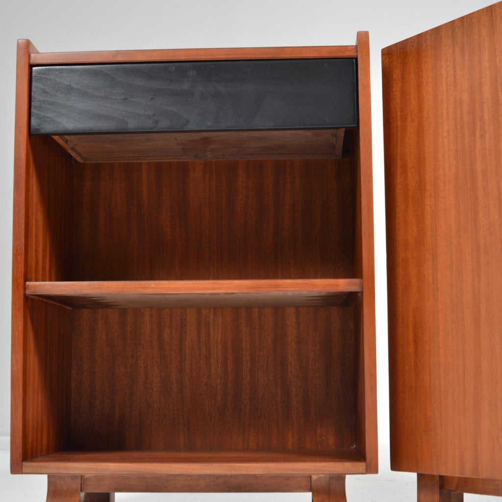 Gilbert Rohde Herman Miller walnut nightstand detail 9