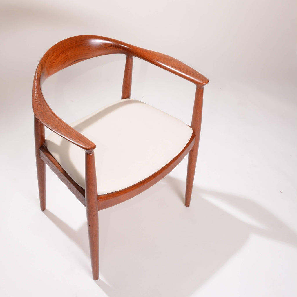 Hans Wegner JH-503 teak and leather chair detail 13