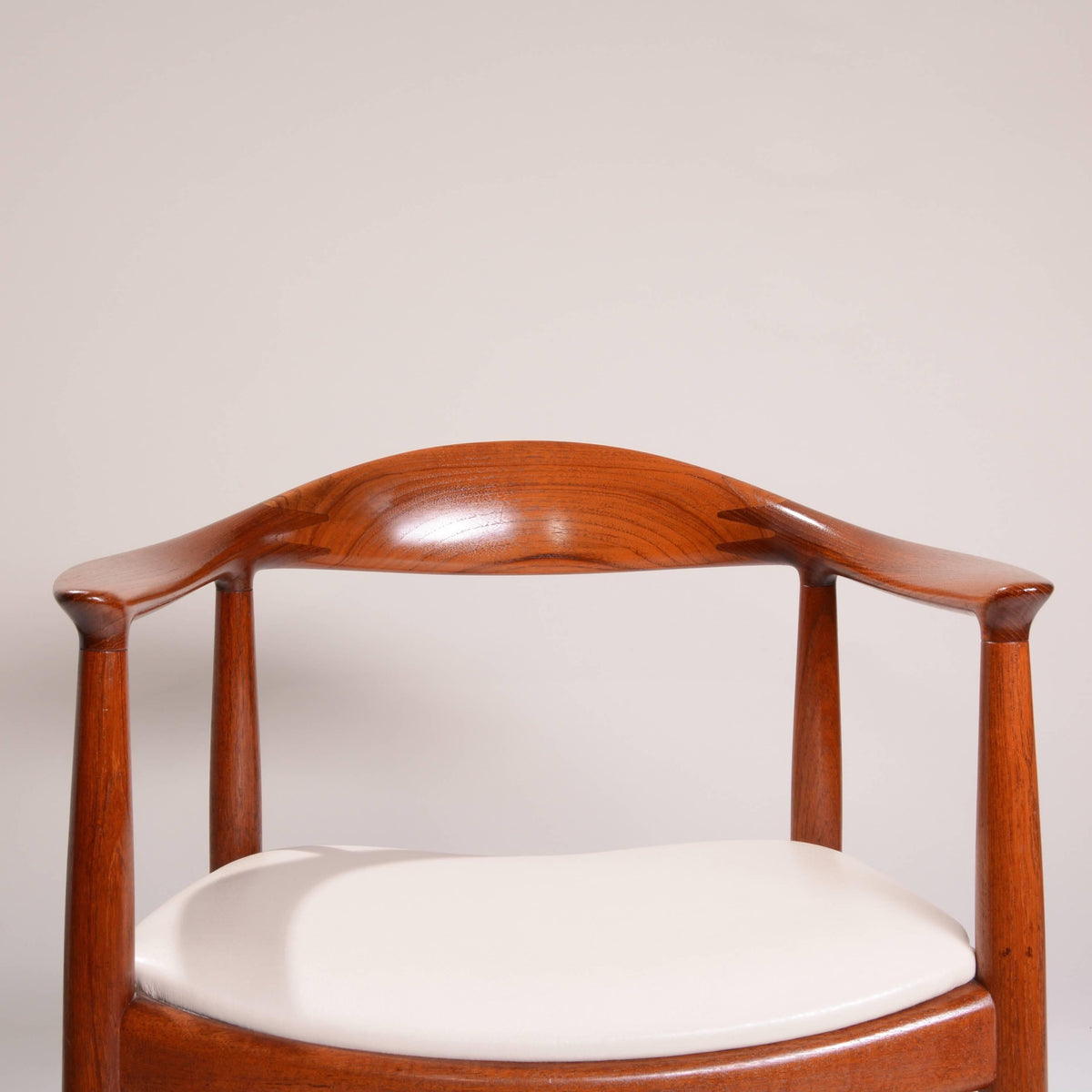 Hans Wegner JH-503 teak and leather chair detail 17