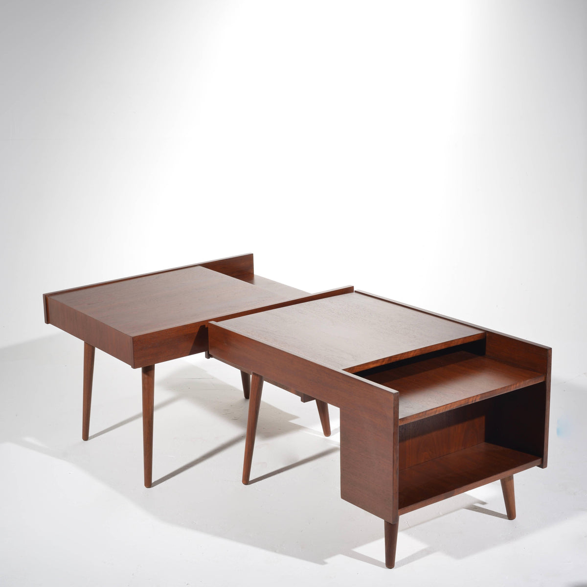 Milo Baughman Glenn of California end table detail 6