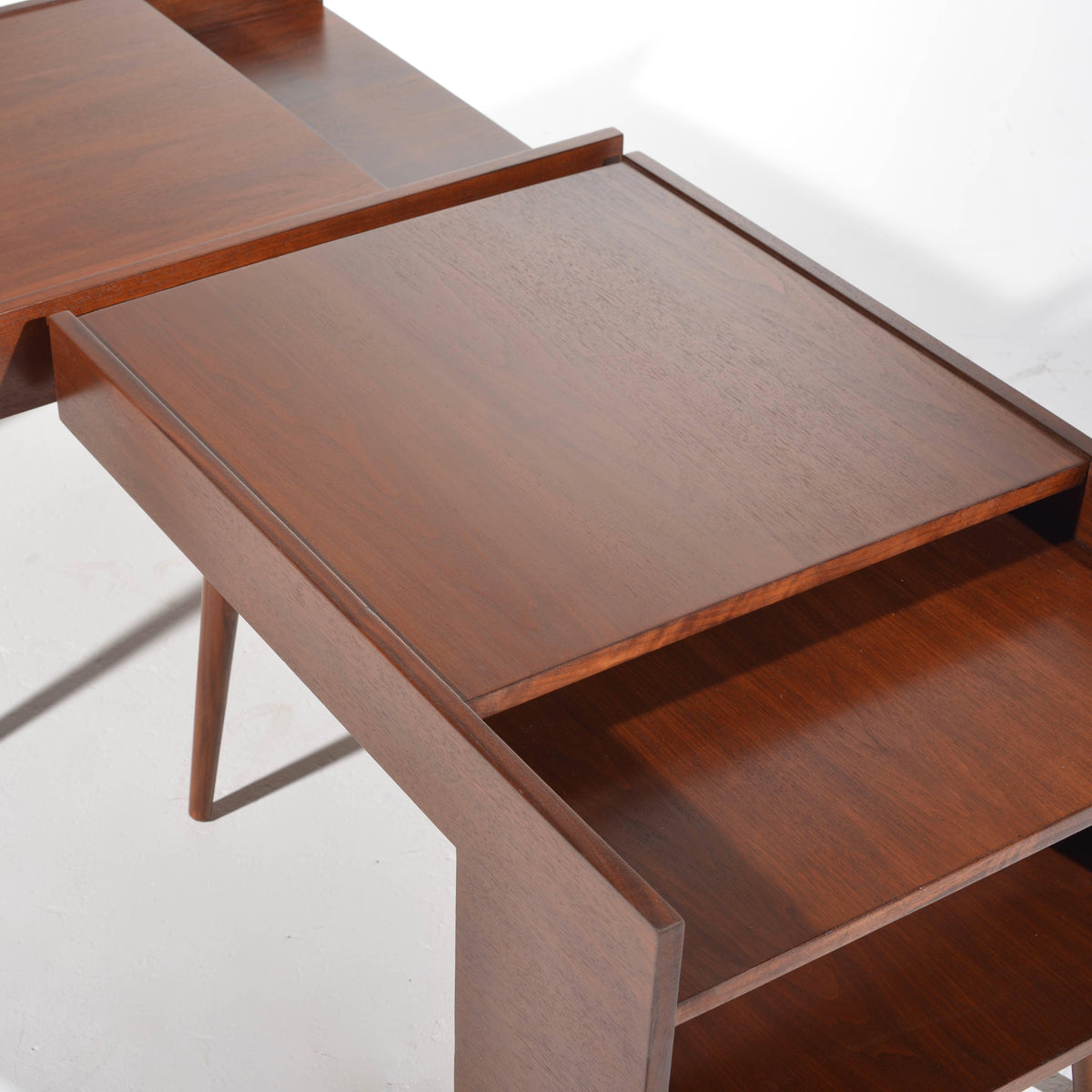 Milo Baughman Glenn of California end table detail 10