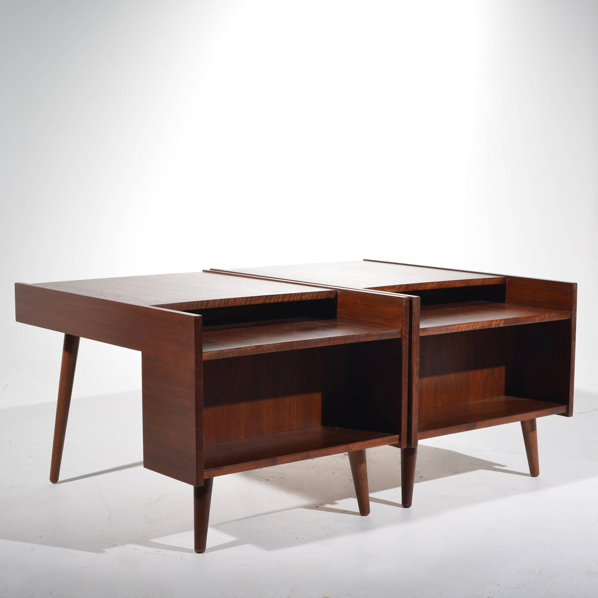 Milo Baughman Glenn of California end table detail 12
