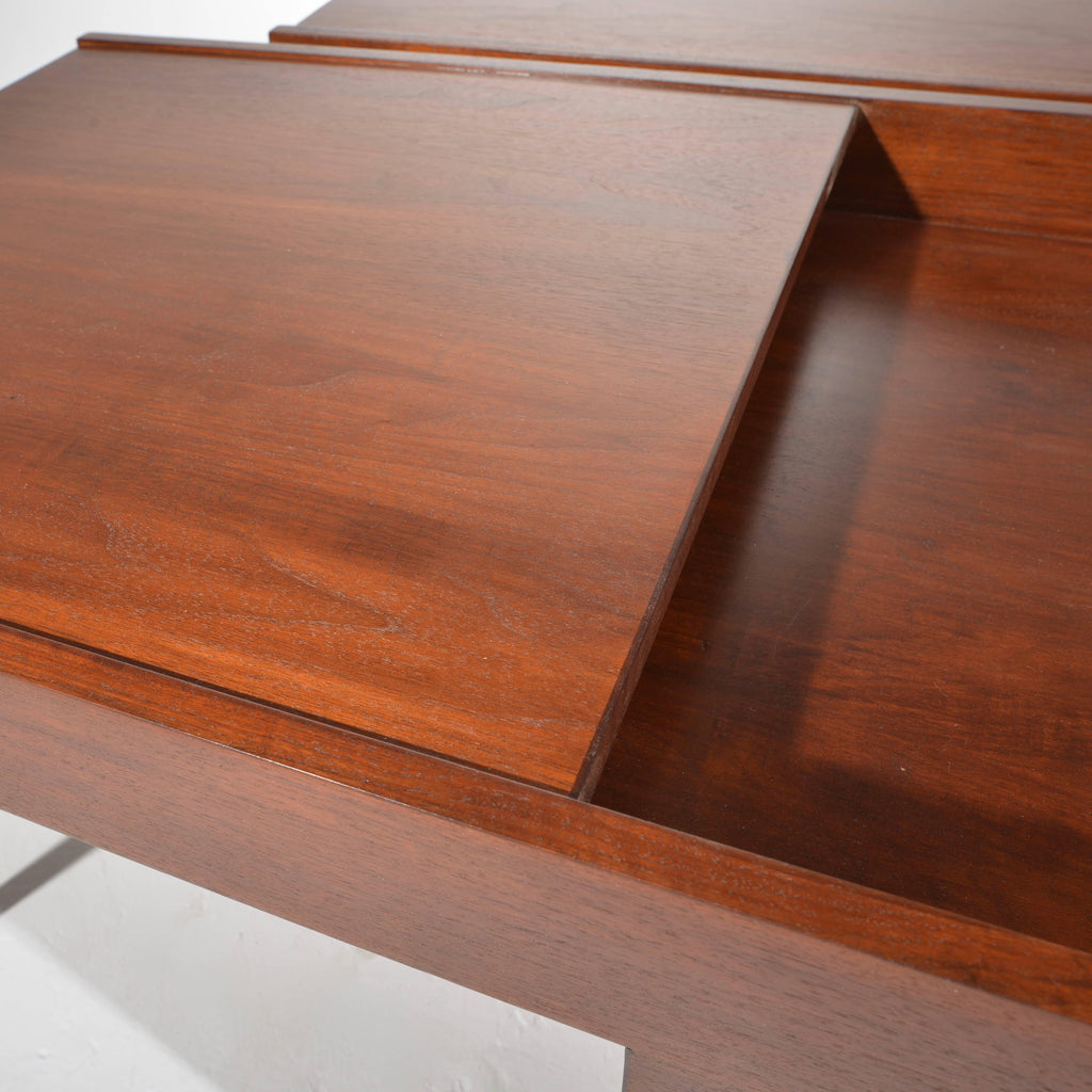 Milo Baughman Glenn of California end table detail 18