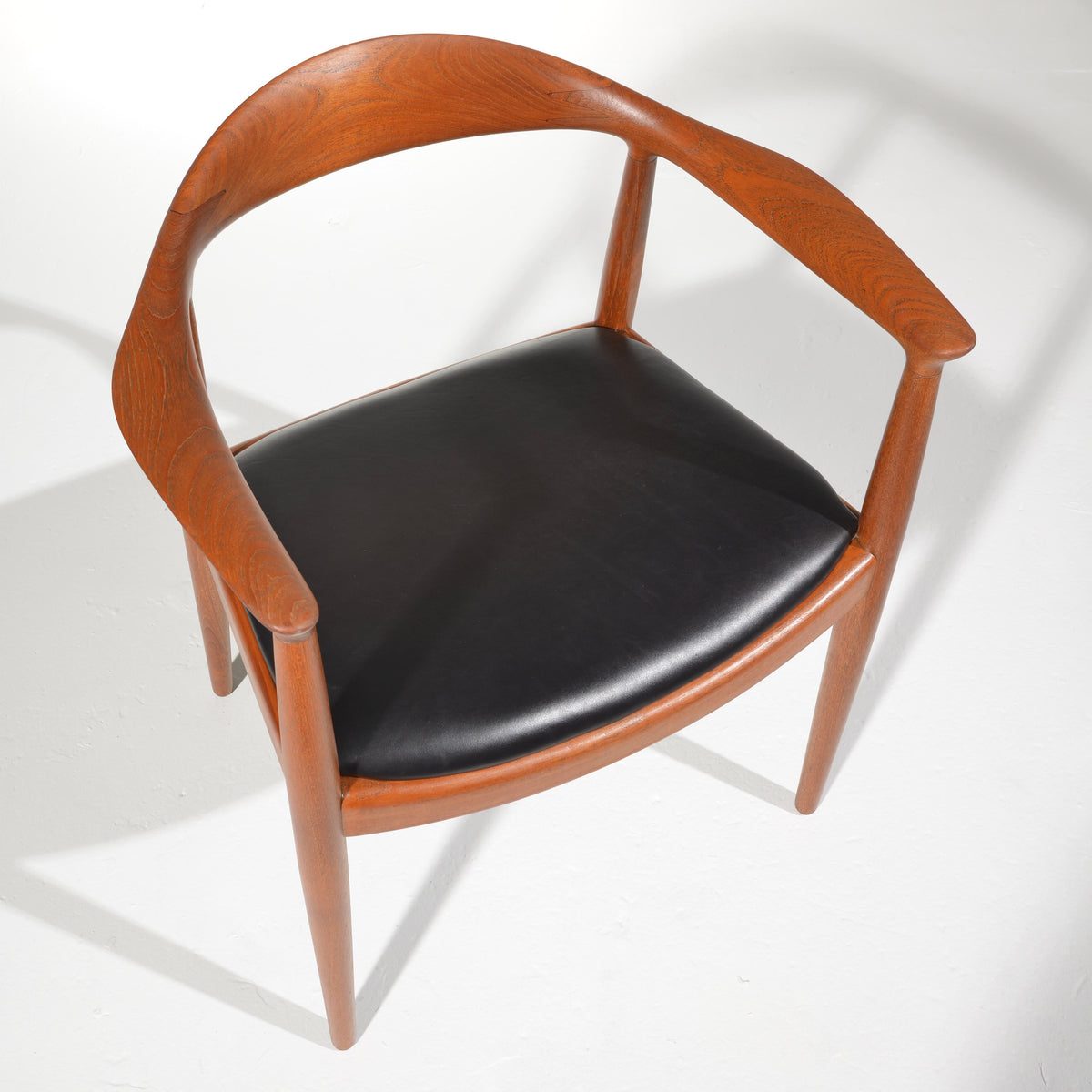 Hans Wegner JH-503 teak and leather chair detail 4