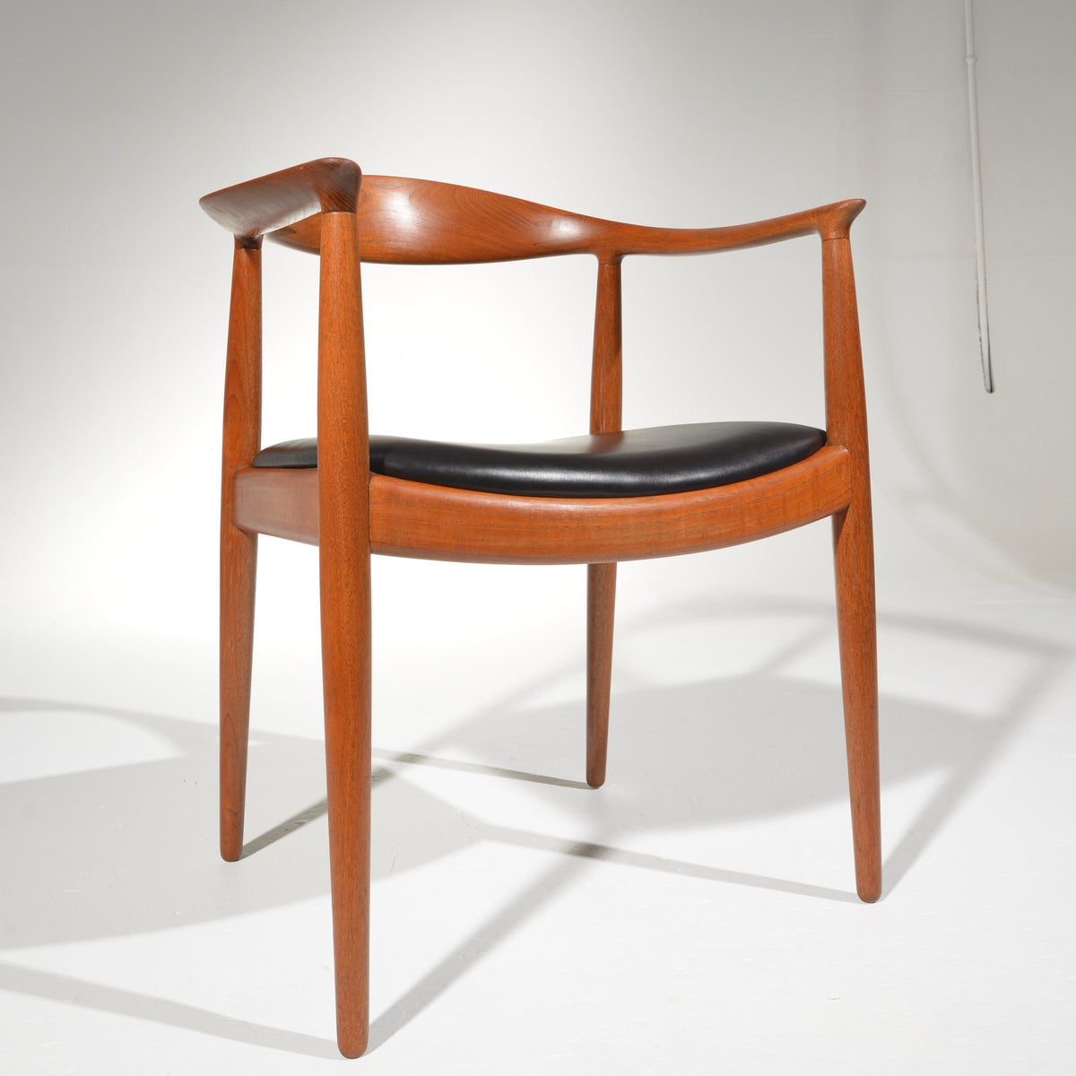 Hans Wegner JH-503 teak and leather chair detail 5
