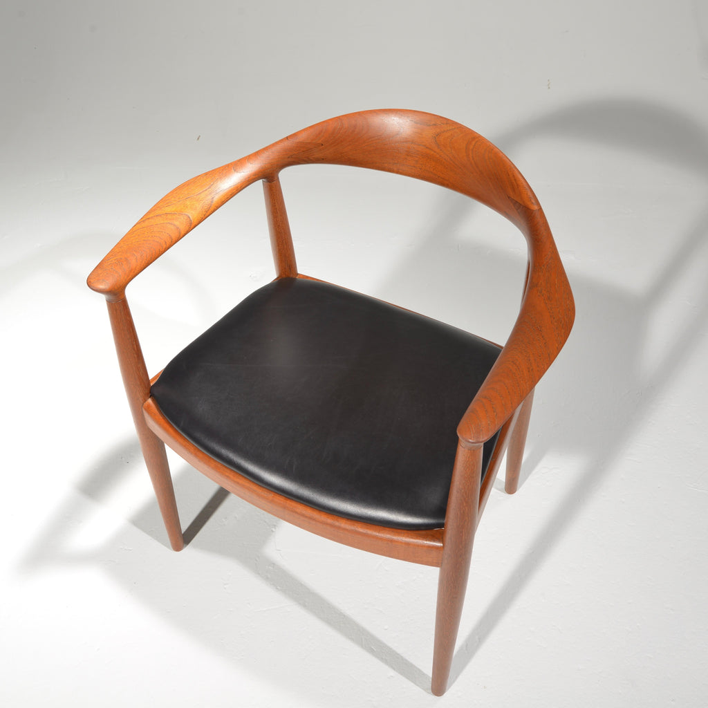 Hans Wegner JH-503 teak and leather chair detail 7
