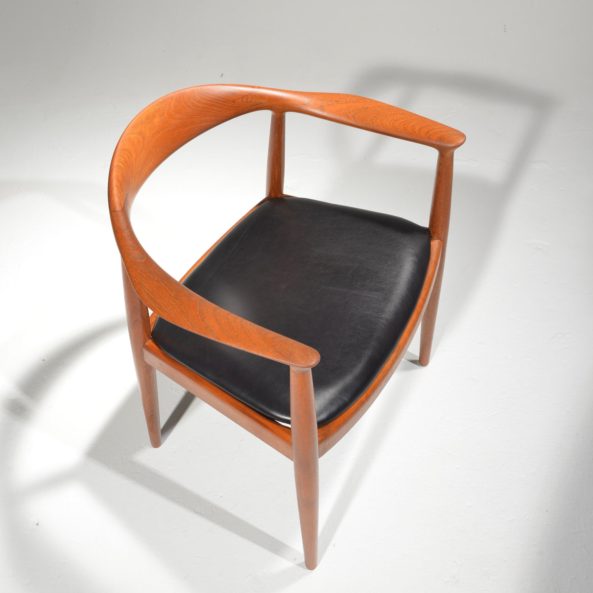 Hans Wegner JH-503 teak and leather chair detail 8