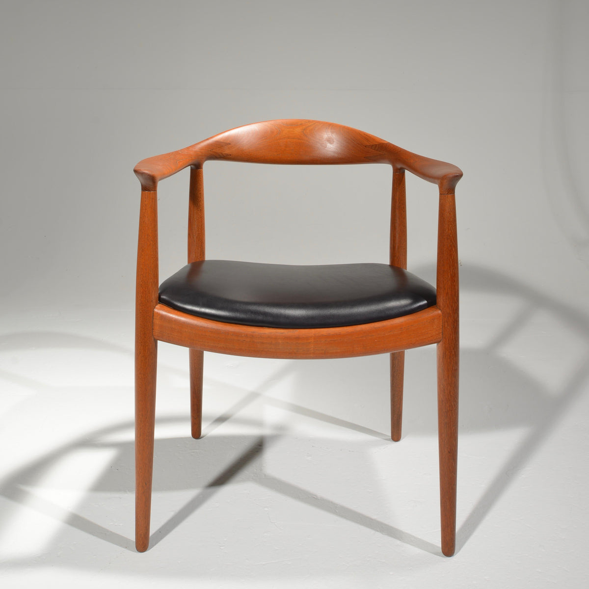 Hans Wegner JH-503 teak and leather chair detail 11