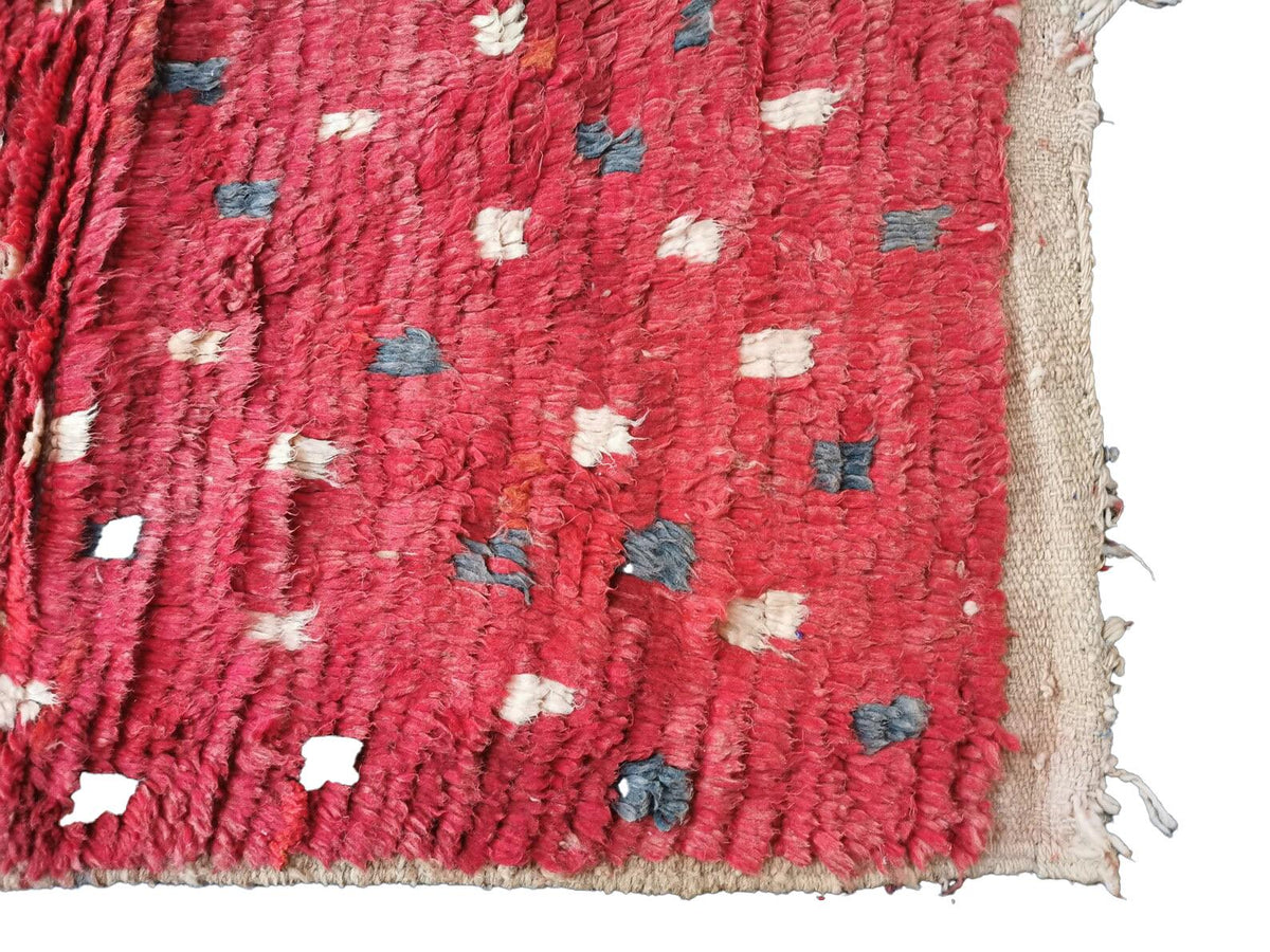 Vintage Moroccan Beniourain geometric dotted wool rug detail 3