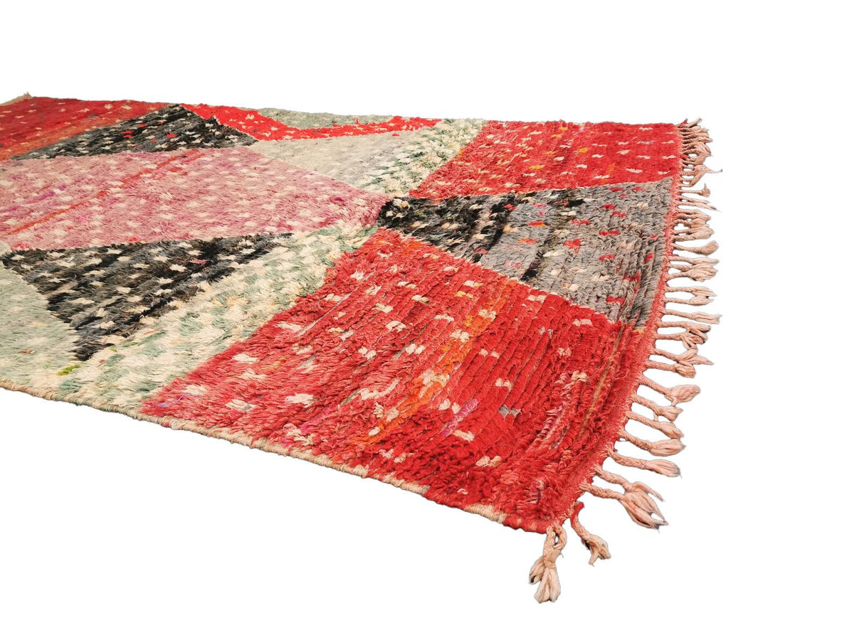 Vintage Moroccan Beniourain geometric dotted wool rug detail 4