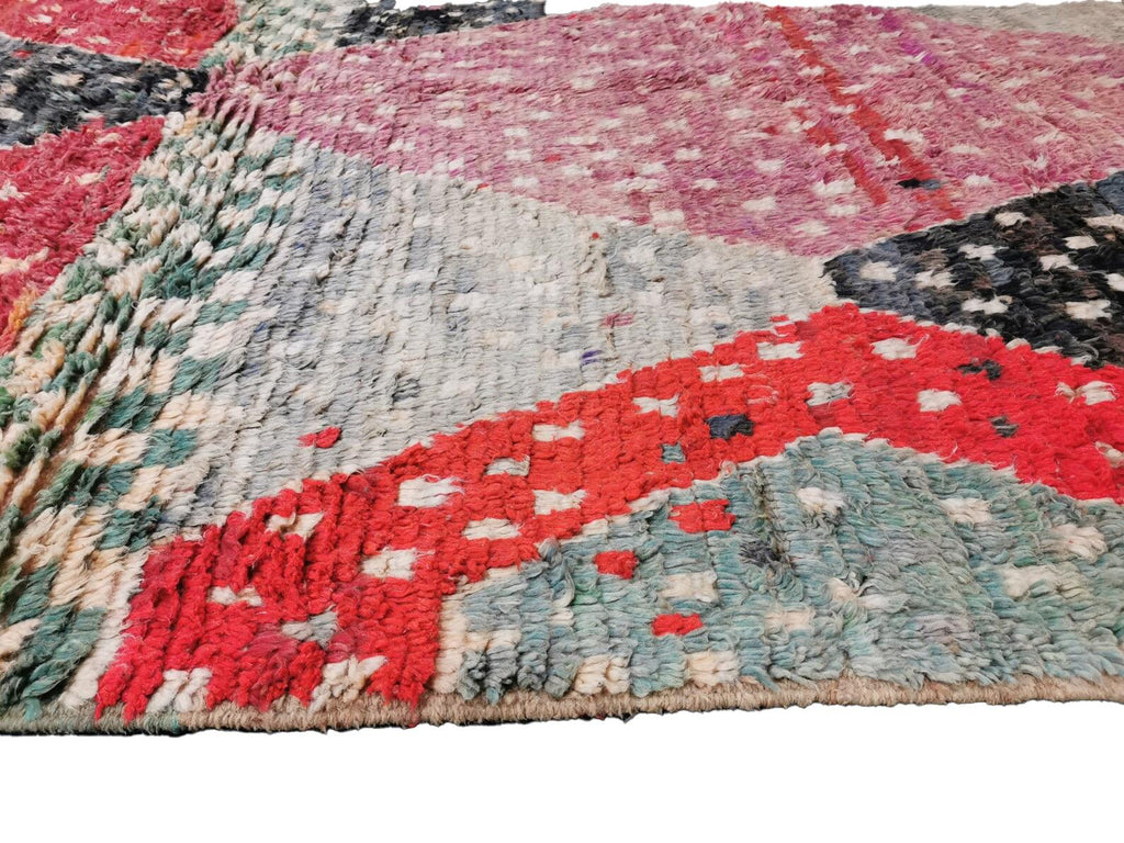 Vintage Moroccan Beniourain geometric dotted wool rug detail 9