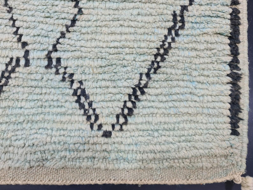 Moroccan Boujaad faded blue abstract wool rug detail 10